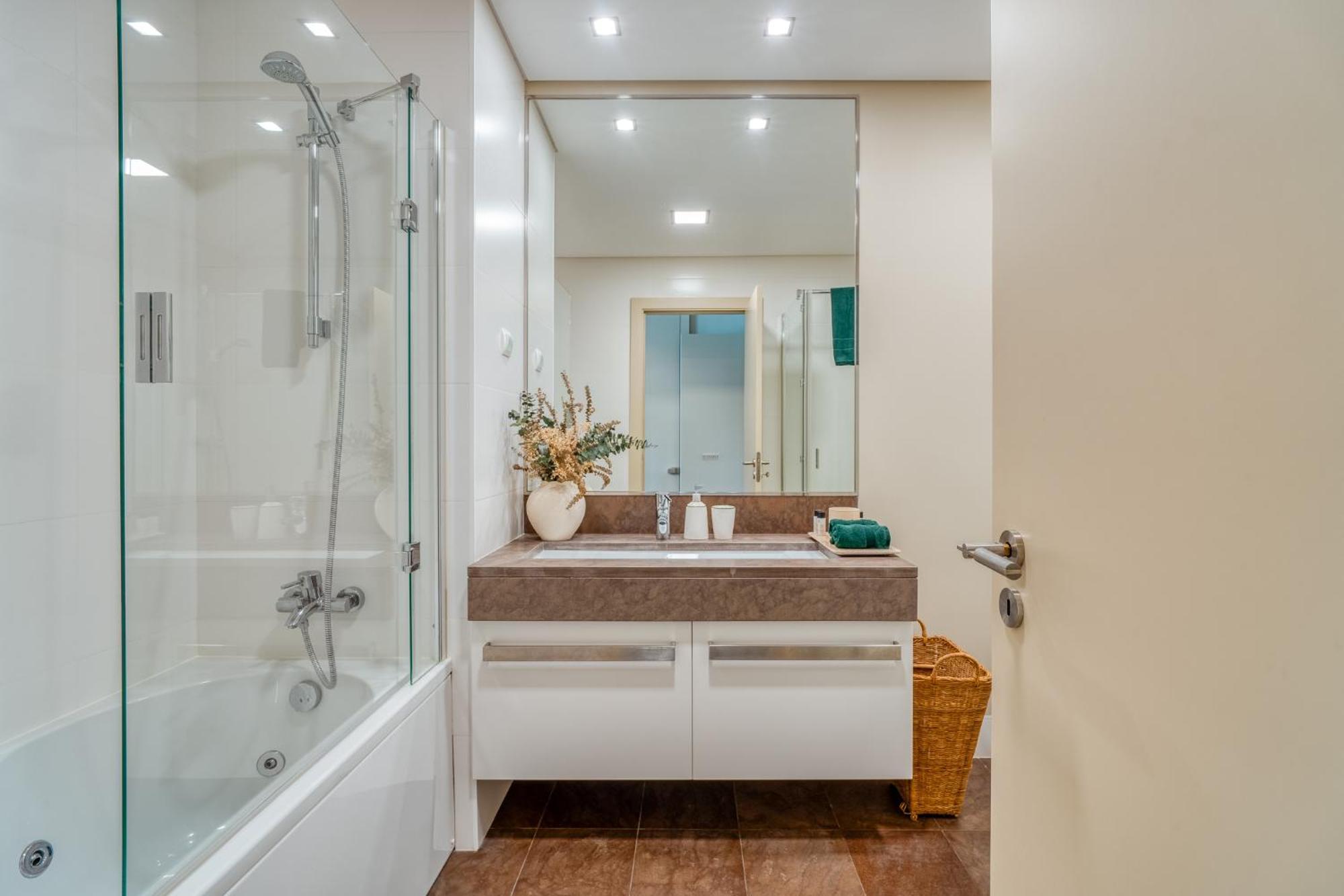 107 - Two Bedroom Apartamento *